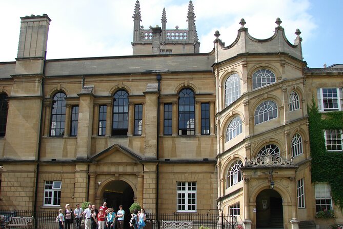 1.5-hour Oxford City and University Walking Tour - Local guides who make Oxford feel personal (and funny)