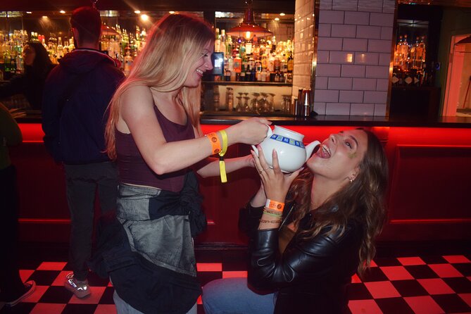 1 Big Night Out Weekend Club Crawl - Meeting at Zoo Bar, Then Letting the Host Run the Night