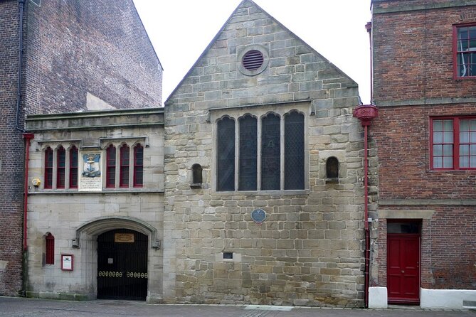 1-Hour and a Half Walking Guided Tour in Medieval Newcastle - Guildhall and Trinity House: the business side of medieval life