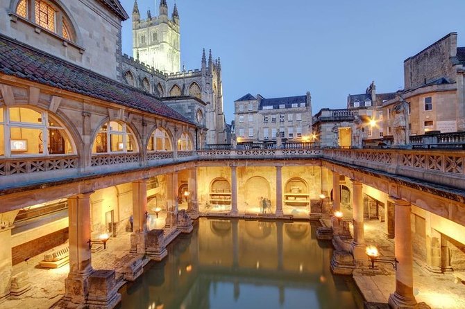 2-Day Stonehenge, Cotswolds, Bath and Oxford Private Tour from Southampton - Finishing Day 1 in Burford, Then Waking Up in the Cotswolds