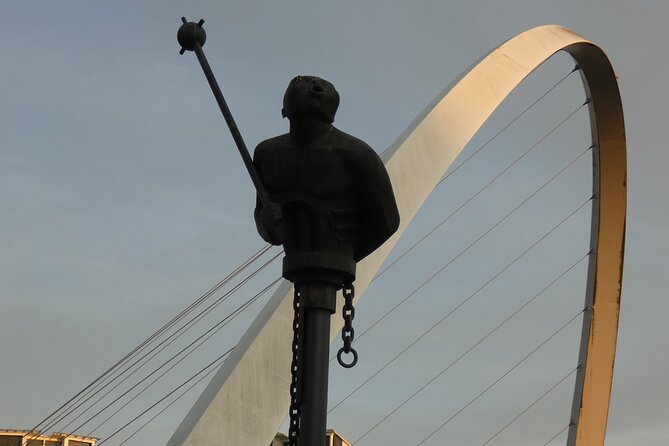 2 Hour City Tour in Newcastle - Newcastle Castle: Outside Views With Roman-Invasion Context