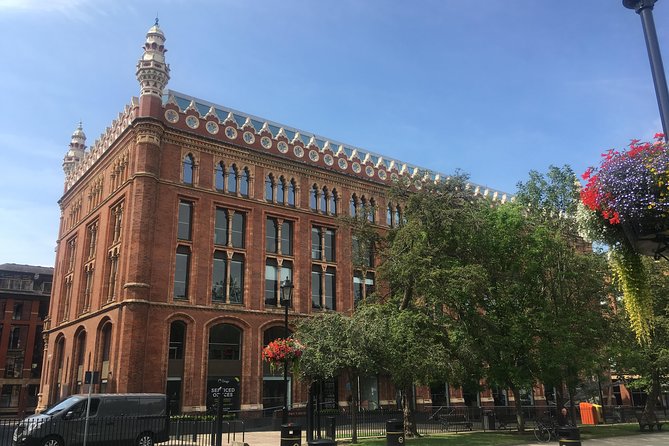 2 Hour Leeds Highlights Walking Tour - Kirkgate Market and the Corn Exchange, Leeds at market pace