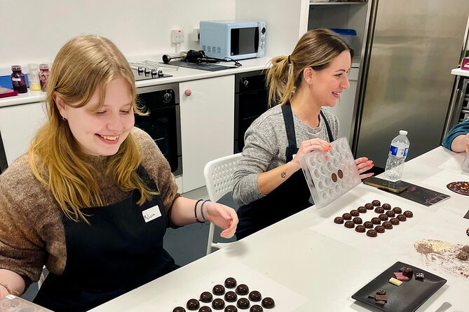 3 Hour Chocolate Making Experience in The Mayford business centre - Tools, hot drinks, and a classroom that feels like a kitchen