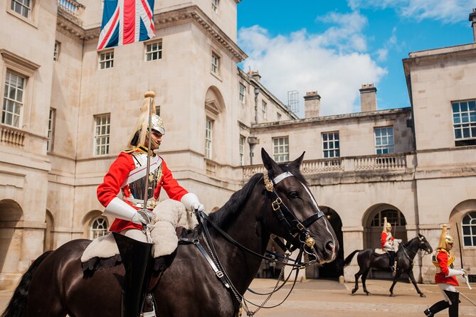 3-Hour Private Guided Walking Tour of London - Starting at Piccadilly, then walking the royal and media loop