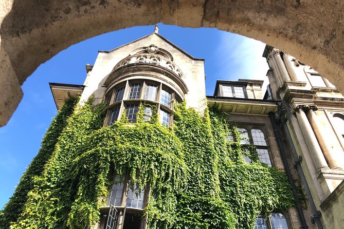 3-Hour Private Tour of Oxford With University Alumni Guide - Christ Church Meadow, Merton, Carfax Tower, and the Harry Potter moment