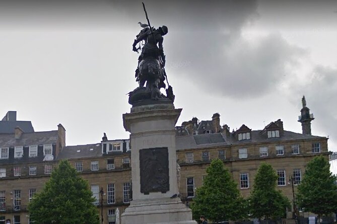 3 Hour Walking Tour through Newcastle upon Tyne - Bessie Surtees House, the Old Guildhall, and the NewcastleGateshead Finish