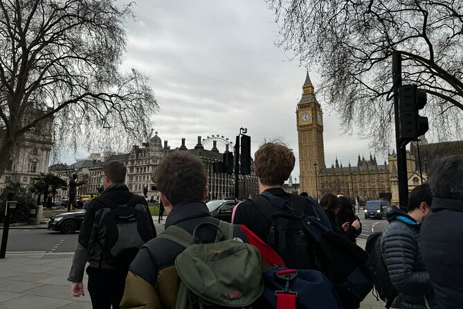 30 Major London Attractions Walking Tour With Photos - Does a 3-hour walk really cover 30+ London highlights?