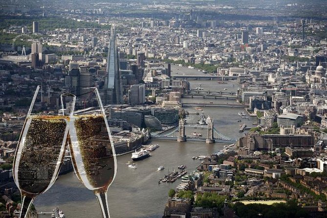 35 minute London Sightseeing Flight for 2 with Champagne - Key highlights worth planning around