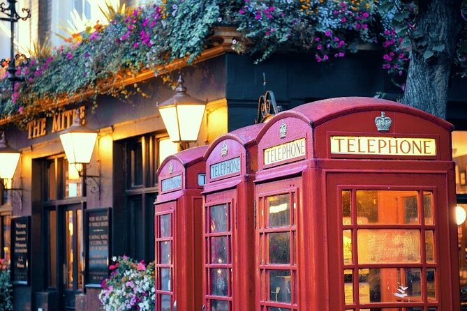 4-Hour Private Guided Tour of London on a Classic Itinerary - St. James’s Park to Buckingham Palace: a royal walk with a reset button