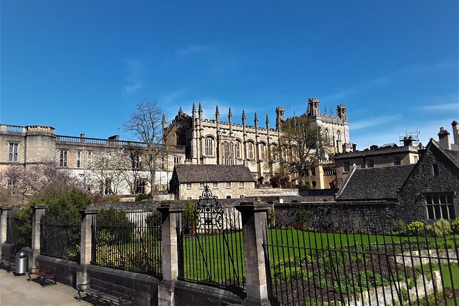 90 Minute Classic Walking Tour of Oxford - Timing, Walking Comfort, and What to Expect Pace-Wise