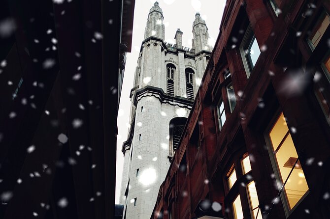 A Christmas Carol and Charles Dickens Old London Walking Tour - Royal Exchange: where Scrooge’s future scene fits the setting