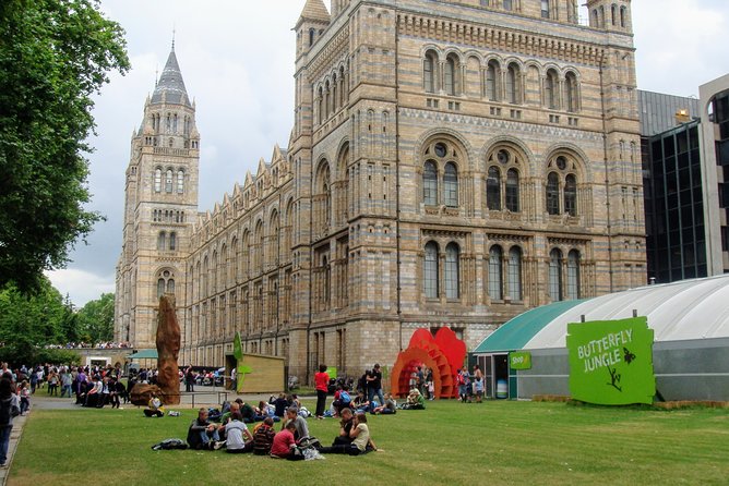 A Day at the Museum - Natural History Museum London - Five Collections, One Smart Route Through Natural Science