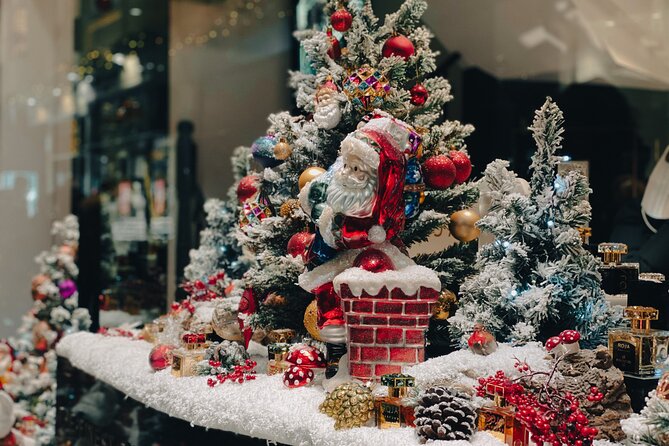 A Fairytale Christmas Day with Food and Christmas Concert - Trafalgar Square and Carnaby Street lights, old spruce ideas meet modern design