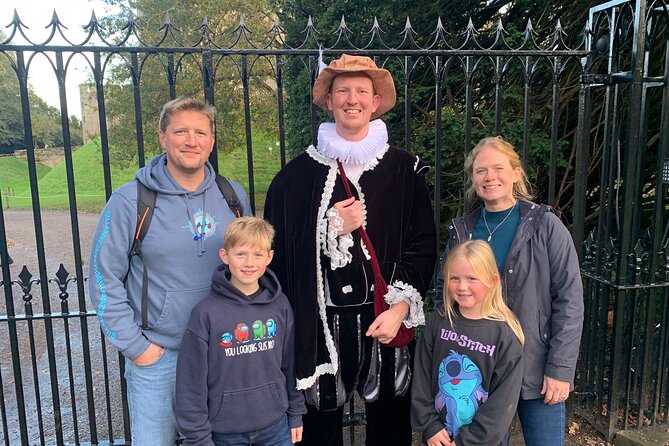 A Historical tour of Warwick with Queen Elizabeth's Secret Lover - Why the Lord Robert Dudley theme works in Warwick
