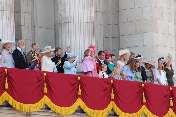 A Royal London Private Taxi Tour - Meeting your guide and getting going fast
