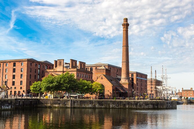 A Walk Through Time: History of Liverpool Walking Tour - Castle Street to the Queen Victoria Monument, from fortress to empire