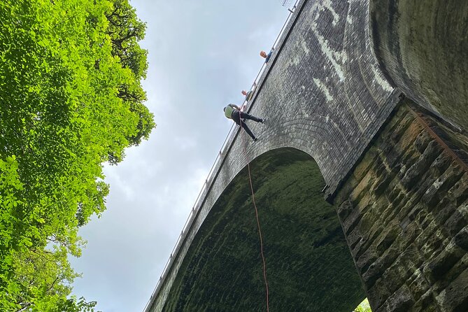 Abseil Experience - Millersdale Derbyshire Peak District - Dolomite Training instructors: calm coaching with real communication