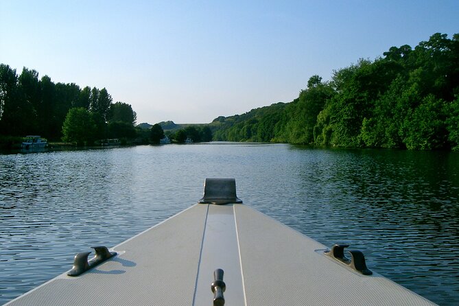 Afternoon Tea Sightseeing River Cruise in Oxford - Oxford’s busy river, then the turn toward Iffley Lock