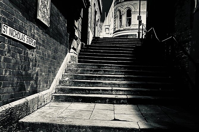 Air Raid Shelter + St. Nicholas Market Walking Tour - The Guide Makes the Difference: What You Can Expect From the Storytelling