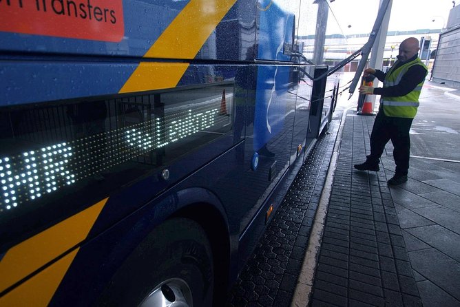 Airport Coach Service from Oxford to Heathrow - Oxford to Heathrow by Coach: What You Really Get