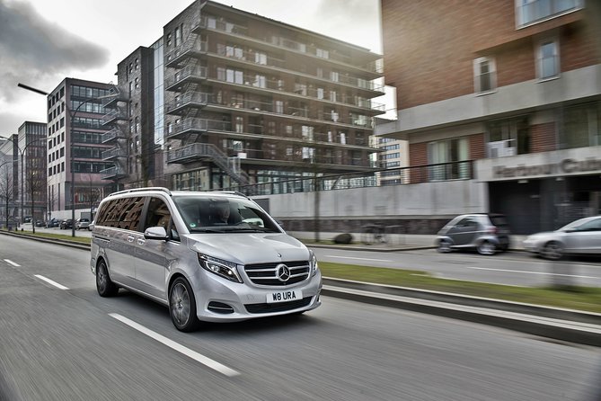 Airport Taxi Service | Nottinghamshire to London Heathrow Airport - Private Nottinghamshire to Heathrow transfer, the value is in control