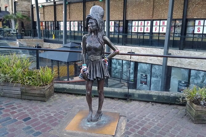 Amy Winehouse Tour of London - Meeting at Underground Ltd, then settling into a 2-hour flow