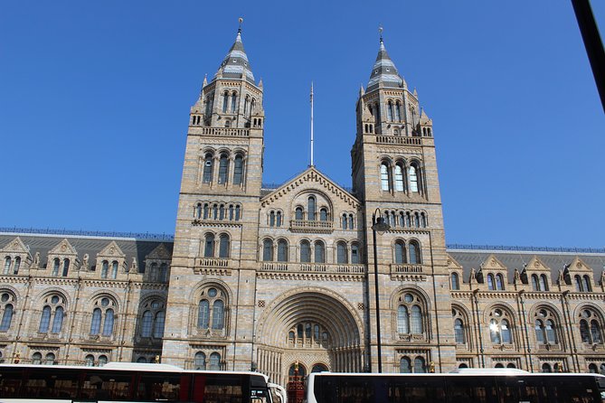 Arrival, Departure or Round Trip Private Transfer: Central London to Southampton Cruise Port - Meet-And-Greet Pickup: How You Get Found Fast