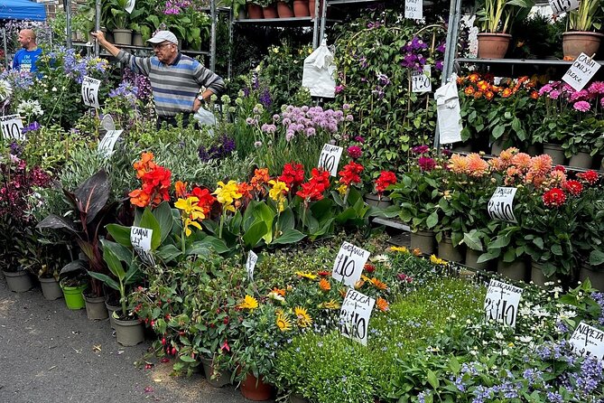 Authentic London Sunday Markets with a Londoner - Hackney City Farm: A Community Stop in the Middle of the City