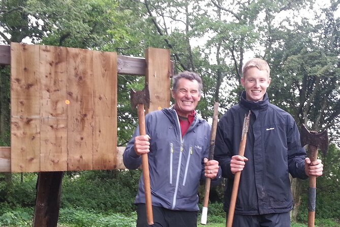 Axe Throwing Session - One Hour - Who this axe throwing session fits best