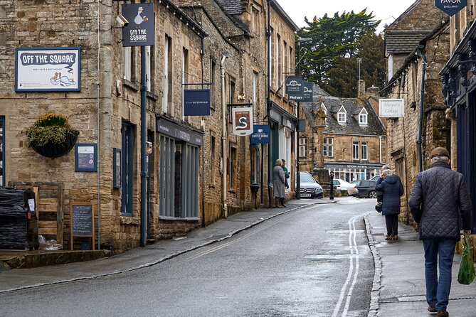 Bath and Cotswold Village Private Car Tour from London - Private car pickup that makes Bath and the Cotswolds feel easy