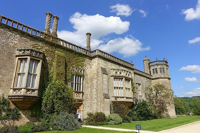 Bath and the Cotswolds Day Tour from Southampton - Royal Crescent to real countryside: Castle Combe in 30 minutes