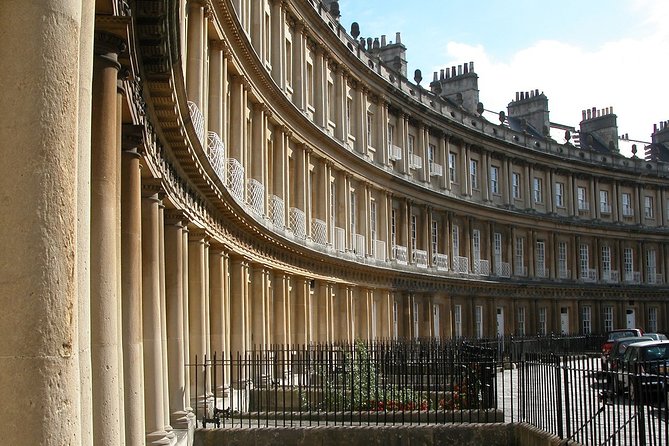 Bath Private Family Tour With Bath University Guide - Quick takeaways before you book