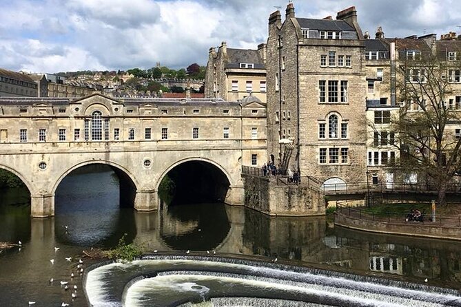 Bath Public Walking Tour including Bath Abbey - Price and Value: Why About $57.87 Makes Sense