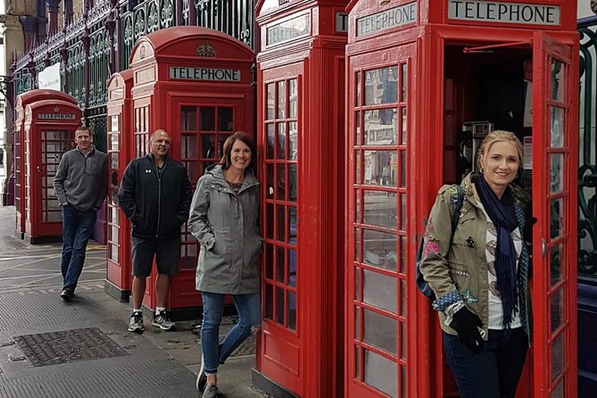 Beatles Fab 4 London Taxi Tour - Walking the Abbey Road crossing, without losing the moment