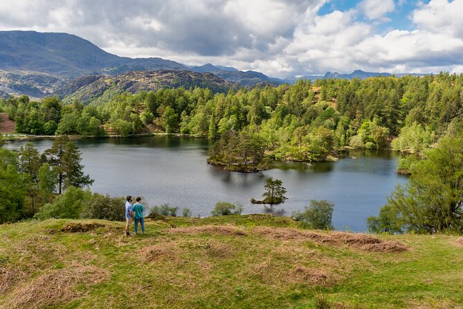 Beatrix Potter's Half Day Lake District Tour Including Lake Cruise - From Windermere to Bowness, where the day starts moving
