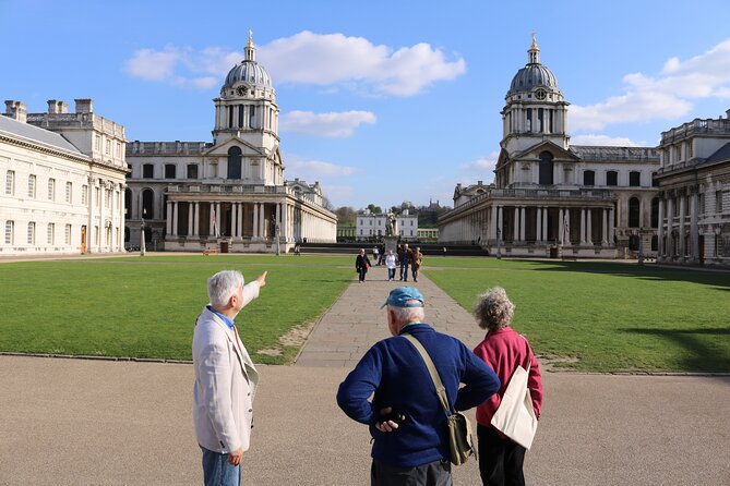Best of Greenwich Private Day Tour - Lunch at a traditional pub, with tea, coffee, or soda