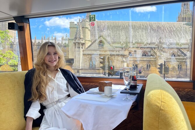 Best of London by LE GRAND - London's Luxury Bus Tour - Museum Mile Pass-By: Natural History and the V&A