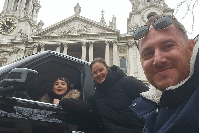 Billy's Black Cab Tour of London - St. Paul’s Cathedral and the City of London, where you can slow down