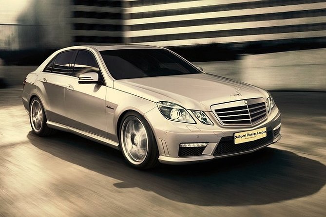 Birmingham to Heathrow Airport private taxi transfers - Waiting time and parking fees: the part that can quietly add cost