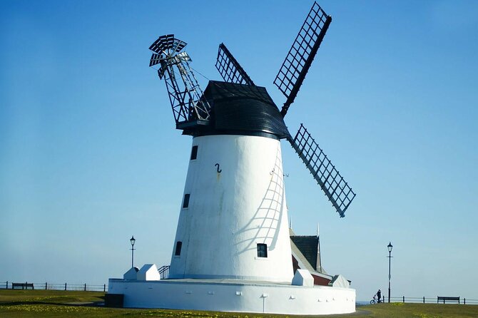 Blackpool Tour App, Hidden Gems Game and Big Britain Quiz (1 Day Pass) UK - Treasure hunt clues, points, and the joy of chasing missions