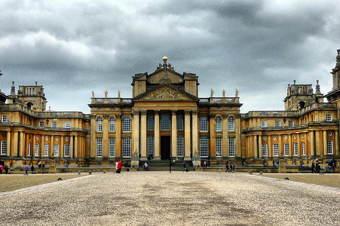 Blenheim Palace Guided Tour (with or without additional tour of Oxford city) - State Rooms and the Big Names: Churchill, Marlborough, and the Human Stories
