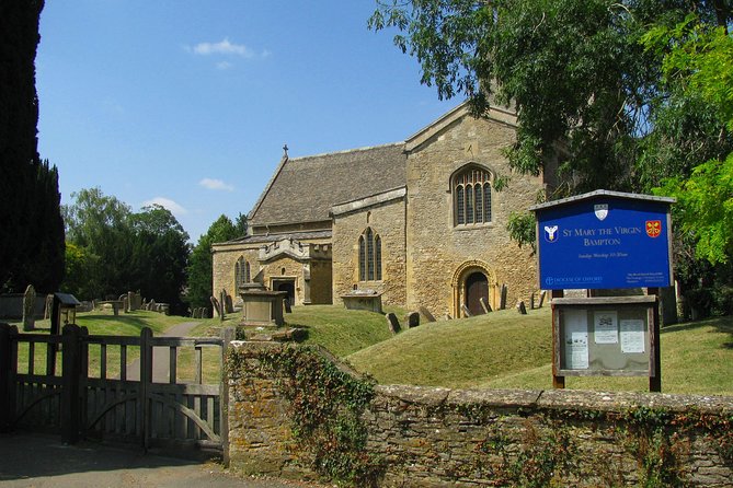 Blenheim Palace Tour and The Cotswolds Day Trip from London - Courtyard-to-riverside change of pace in Bourton-on-the-Water