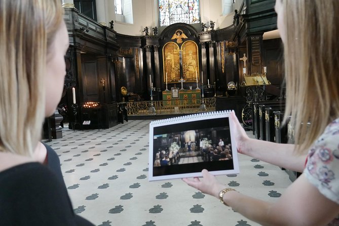 Bridget Jones Walking Tour of Locations - Royal Courts of Justice: the zebra crossing and the ciggies shop callback