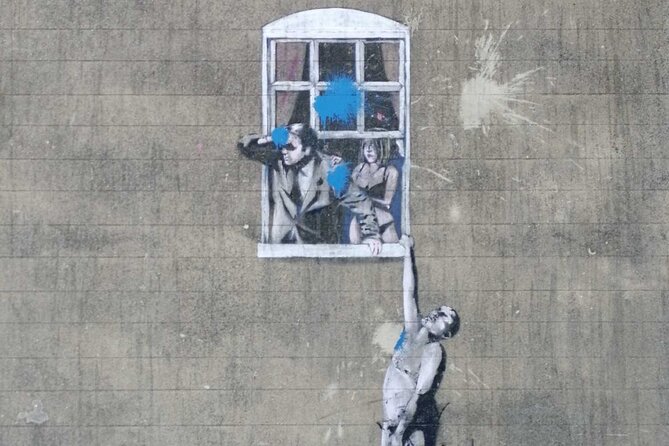 Bristol Street Art: Banksy Exploration Game and Tour - Where You Start and How the App Route Works