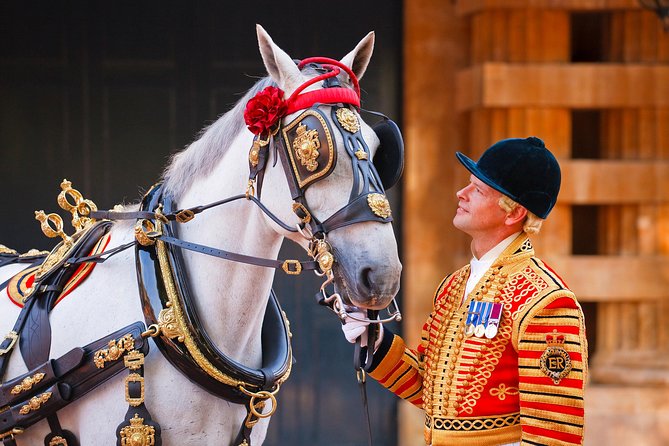 Buckingham Palace: Admission ticket to The Royal Mews - What to look for while you’re standing there
