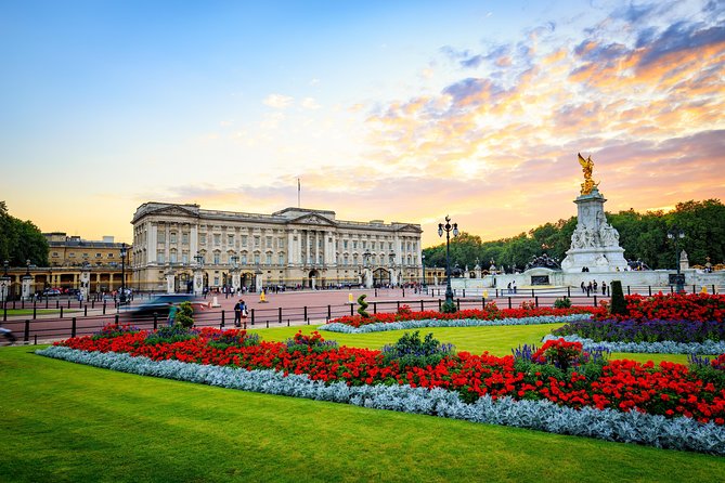 Buckingham Palace & Afternoon Tea Sightseeing Tour with PG Tips - The palace timing game, tea ends at Victoria, State Rooms start at 4:15