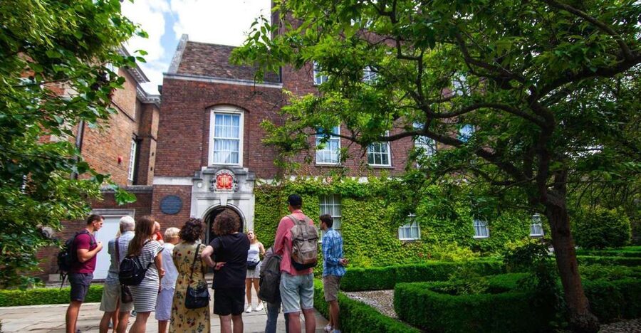 Cambridge: 2-Hour Private University Walking Tour - Should you book? My practical take