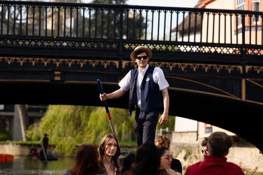 Cambridge: Alumni-Led Tour with King's College and Punt Tour - Who this tour is best for, and who should skip it