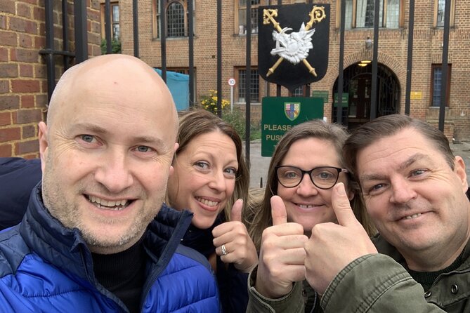 Cambridge Famous Alumni Quest Experience - A Cambridge walking game, minus the usual tour hassle