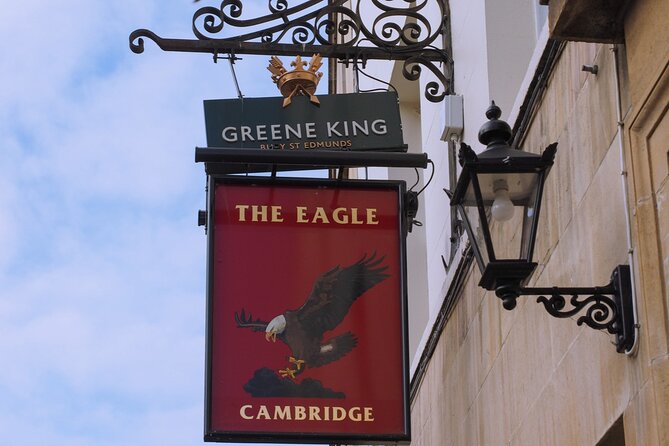Cambridge Famous Alumni Quest Experience - How the smartphone clues work in real life